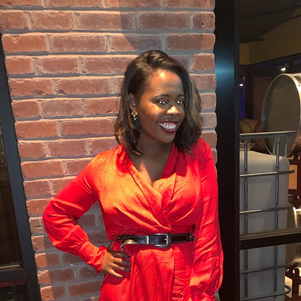 Meet your Posher, Tiara